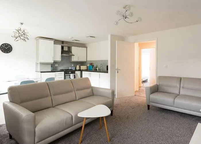 The Beeches 3 - Serviced Apartment
